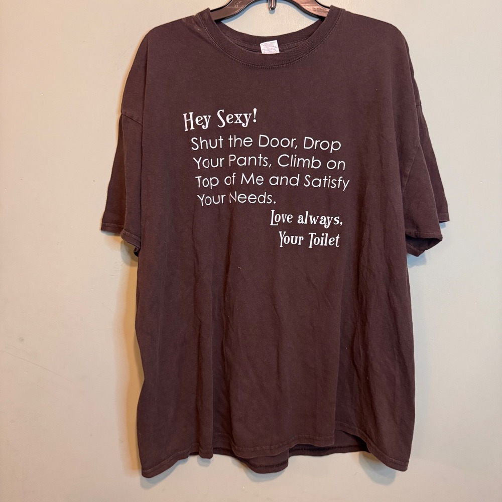 Gildan Heavy Cotton Brown Hey Sexy Toilet Graphic T-Shirt 2XL Humor Tee